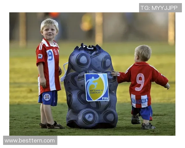 匈牙利足球传奇球星回顾与现状分析:从佩尔卡到萨拉伊的精彩历程